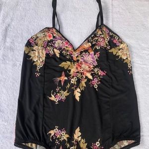 Spell bodysuit size XL